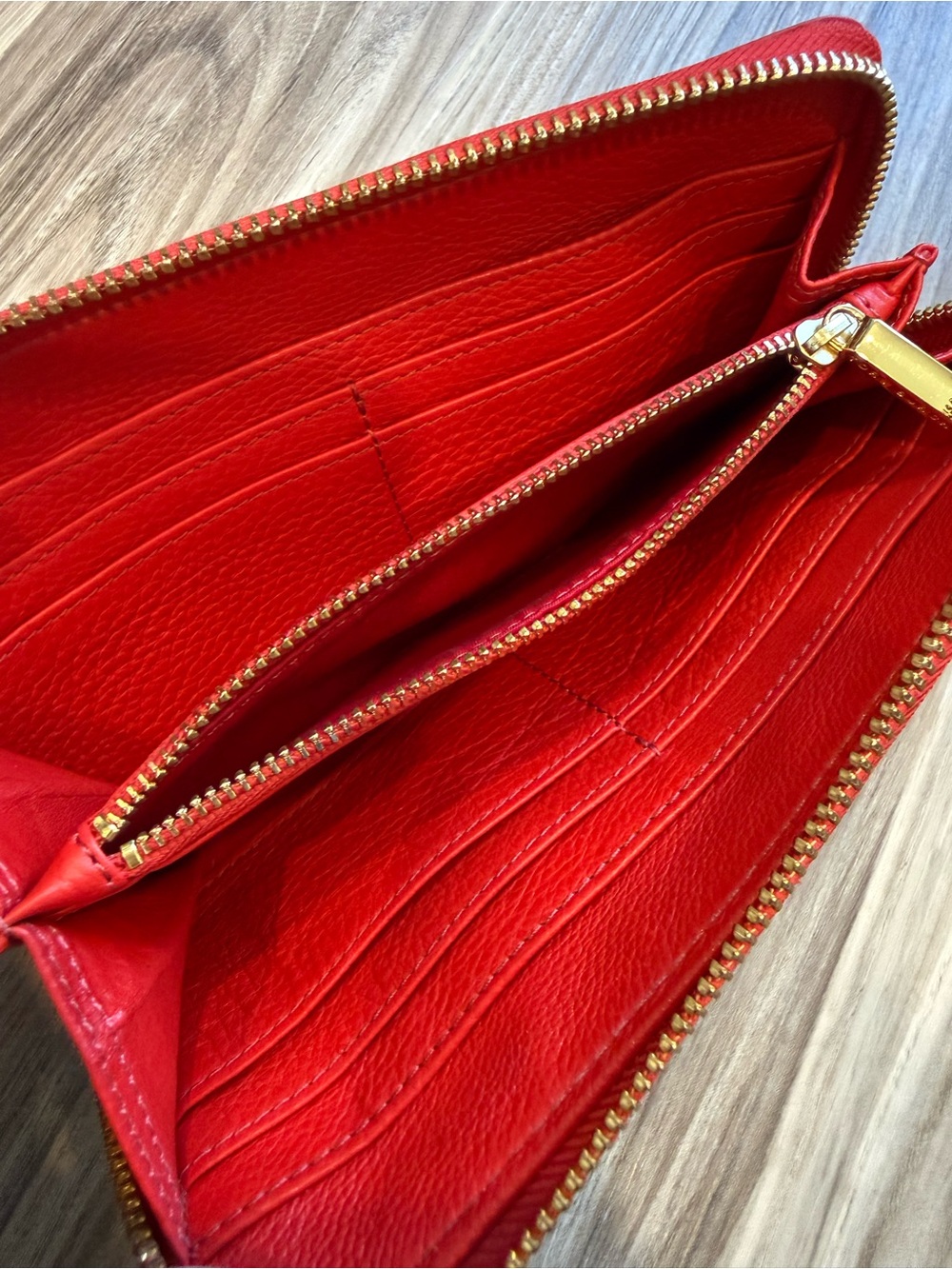 Tory Burch Amanda Continental Wallet Red Leather with Gold Logo - Picture 7 of 9